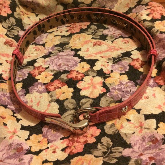 Adjustable  pink Betsey Johnson belt