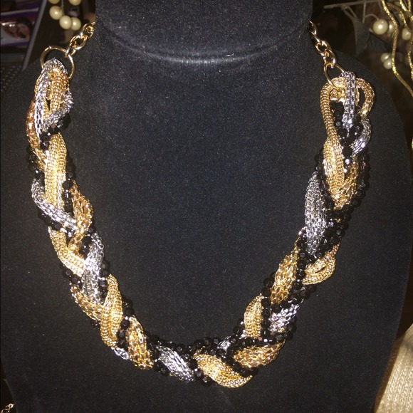 Tri color necklace