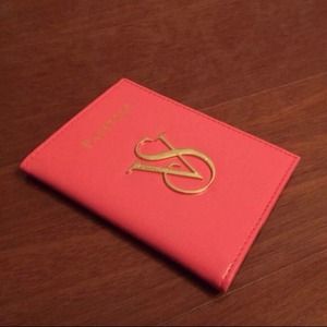 Bundle VS Passport Case & Blanket