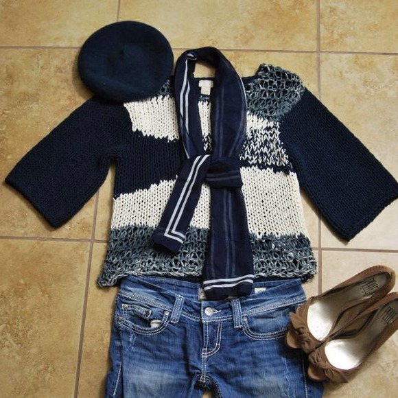 Blue scarf
