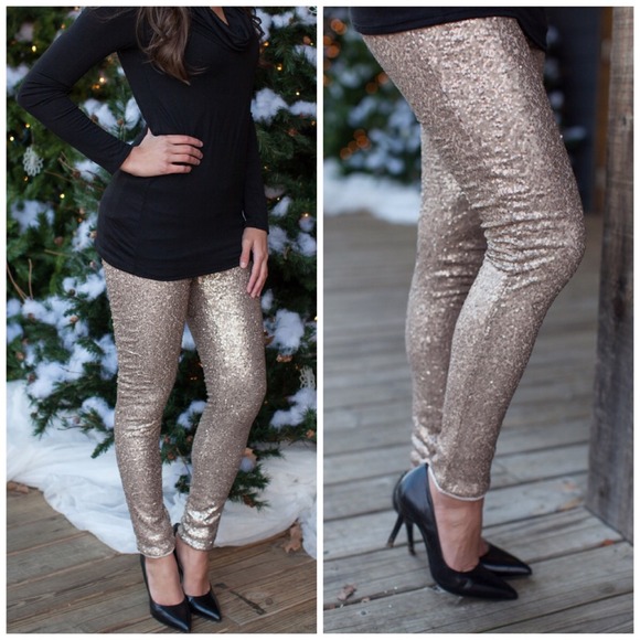SOLD OUT!! SUPER HOT! Gold sequin leggings - Picture 2 of 4