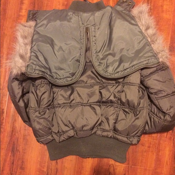 Winter/snow jacket - Picture 3 of 3