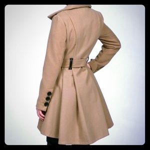 🎉HP 12/4/14🎉Steve Madden Trench