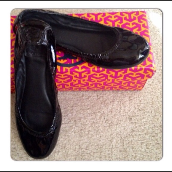 ❤2XHost Pick Tory Burch Black Patent Ballet Flats