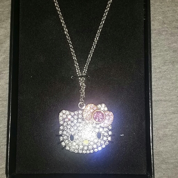 Hello kitty neckalace