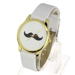 ✨Fashion mustache wrist watch✨