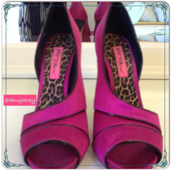 Betsey Johnson Shoes - BJ  Heels 🎉HP🎉1/2/15 by Erikagannon!
