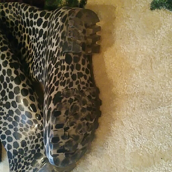 Boots - Picture 2 of 2