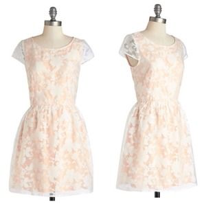 Reserve for hellopanda Fairytale Mnmt& daisy dress