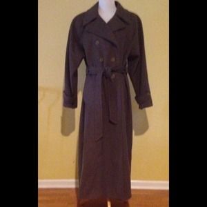 CHECK ME OUT!!❤️Jones New York 100% wool warm coat