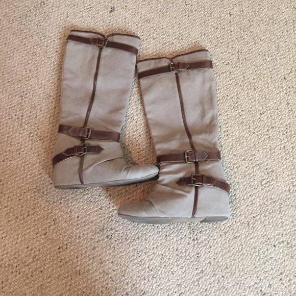 Adorable hidden wedge boots