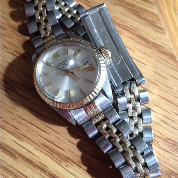 Authentic Ladies Rolex Oyster Perpetual Date