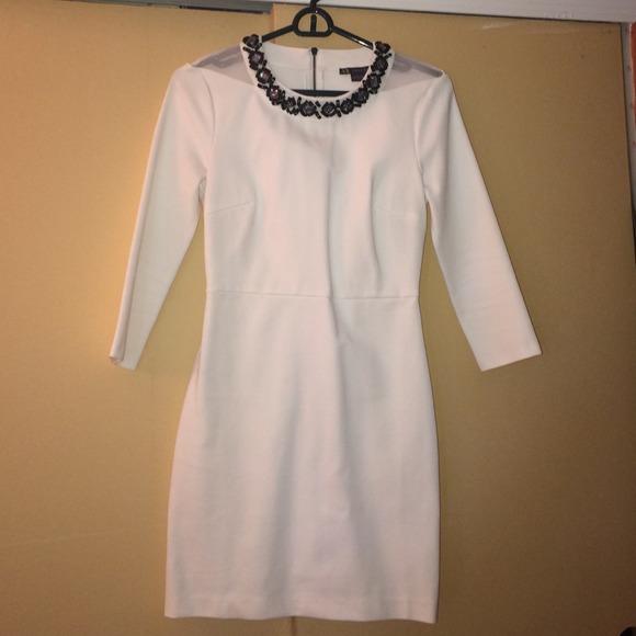 White Bodycon Dress w Black Collar Beading