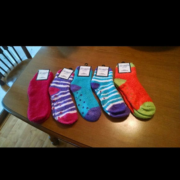 FUZZY SOCKS