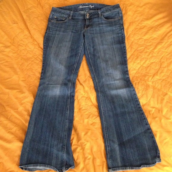 American Eagle Artist Jeans Size 14
