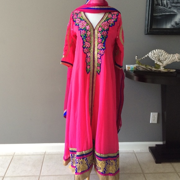 Sold - Picture 2 of 4