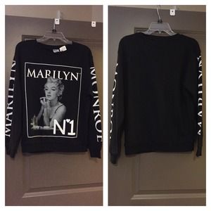Marilyn Monroe Sweater!