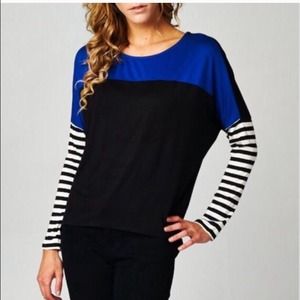 💙Awesome, Royal Blue & Black Striped Top💙