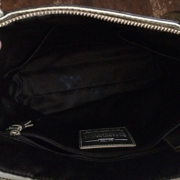 Limited edition Gold Coach bag - Picture 2 of 4