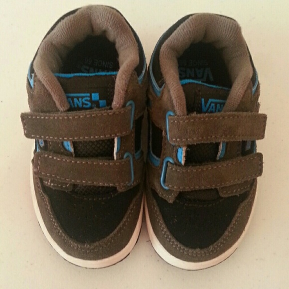 Boys van's 7.5 blue and black  new with out box