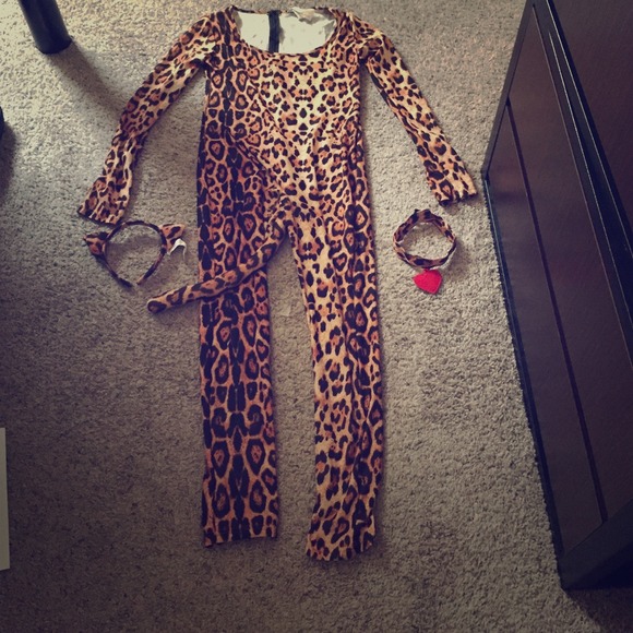 Adult Leopard Costume  🐯