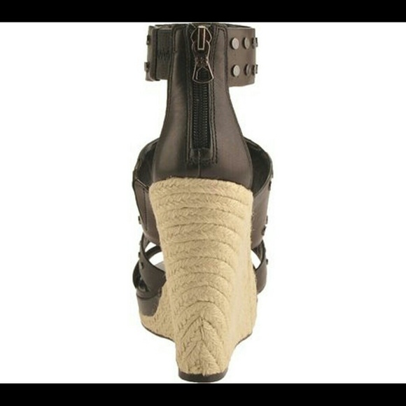 BCBGMazazria 7.5M shoes - Picture 3 of 4