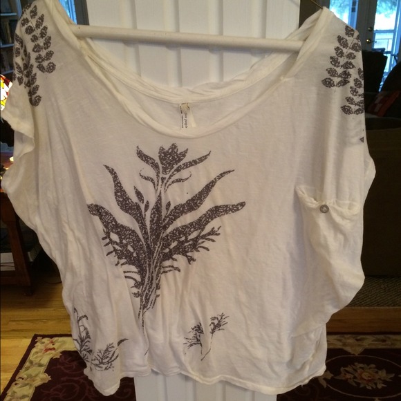 Free People loose crop top