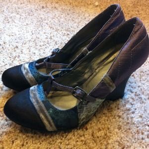 Bke sole wedges size 7