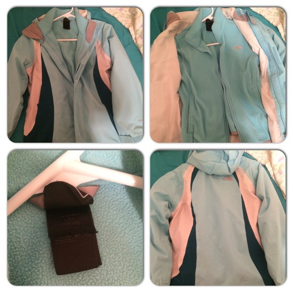 YOUTH size Large. Blue North Face 2 in 1.