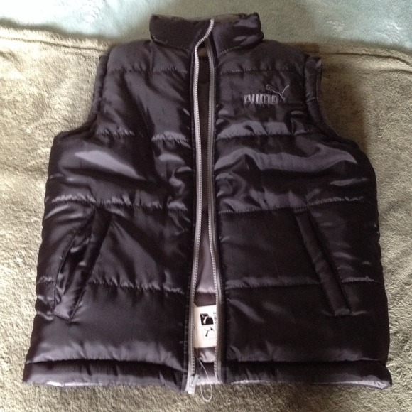 Reversible puma vest