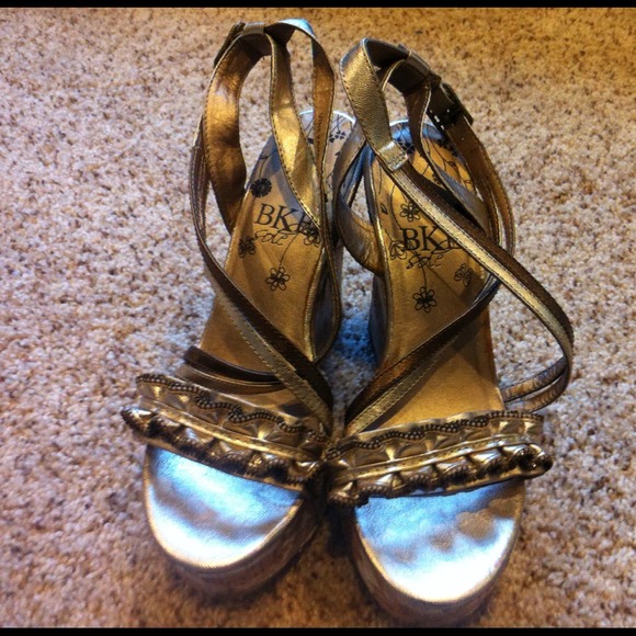 Bundle for mlconnor- 2 wedge sandals