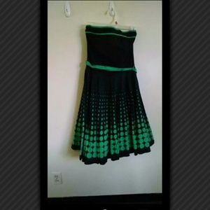 Black and green strapless dress