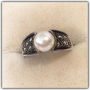 Sterling Silver Pearl Marcasite Ring💍