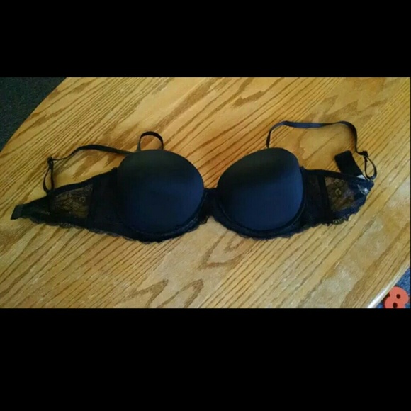 Black lace pushup bra with pink inside