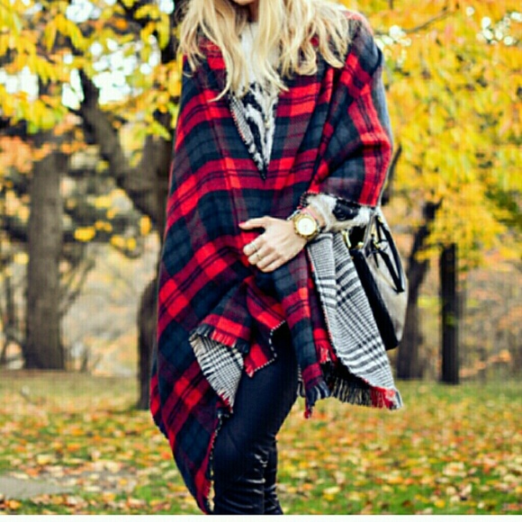 Sweaters - 🆕 Red 'Buffalo Bella' Plaid Wrap