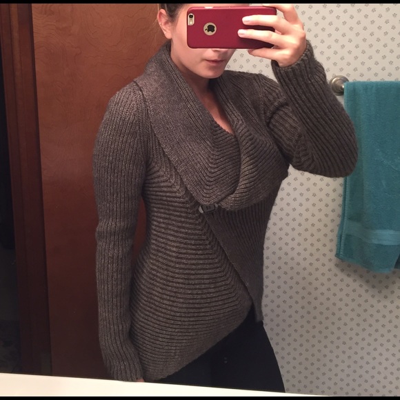 Sweater! - Picture 3 of 3