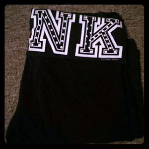 Vs Pink yoga pants.