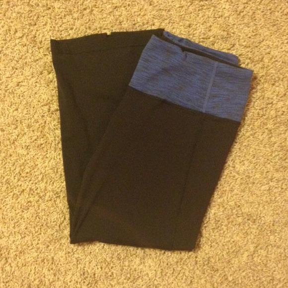 Lulu lemon capris yogas