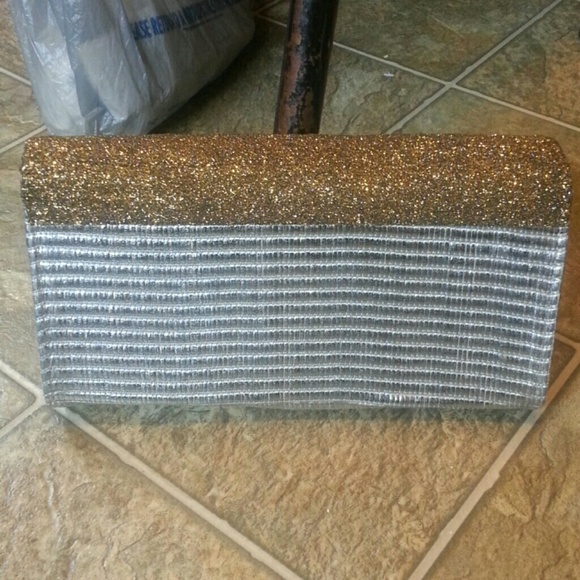 Matching Shoes n Clutch Bundle - Picture 2 of 3