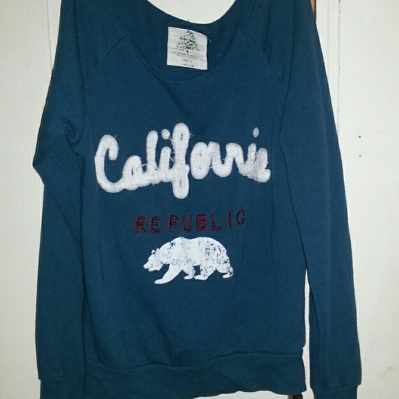 Sweater. ❎on hold ❎