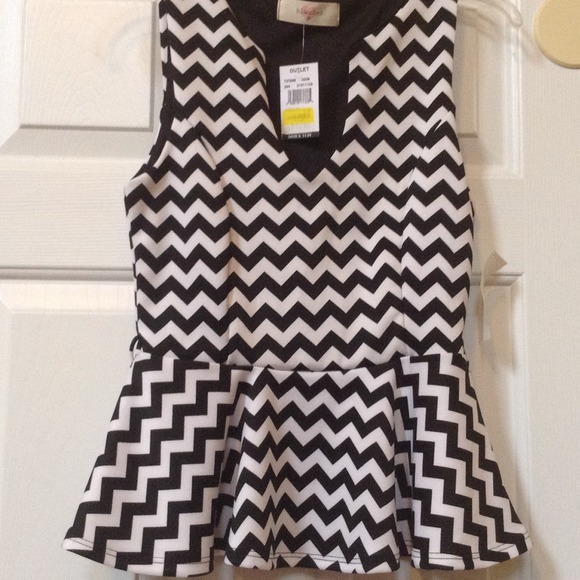 New stripe top Nwt Price Firm