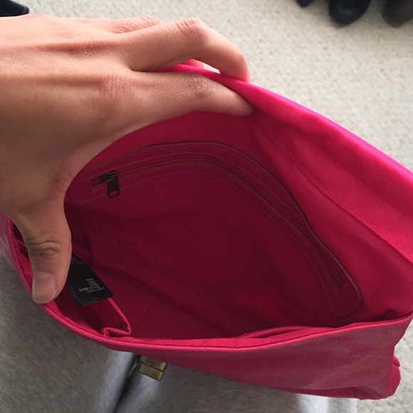 Hot Pink Clutch - Picture 3 of 3