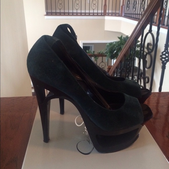 Jessica Simpson Pumps