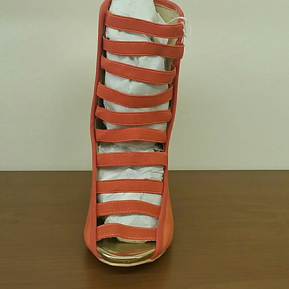 Strap Sandals - Picture 3 of 3