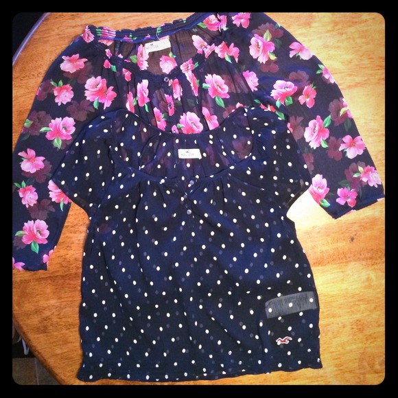 Set of 2 Hollister tops NWOT