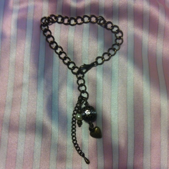 Charm Bracelet 💎 - Picture 3 of 3