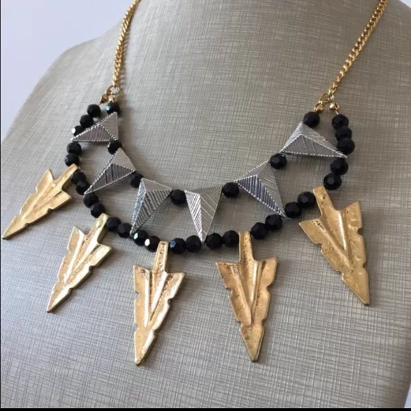 Triangles Arrow Beads Gold Tone Chain Necklace - Picture 4 of 4