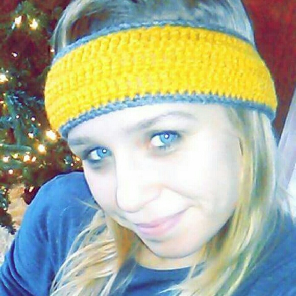 Hand knitted headband/ear warmer