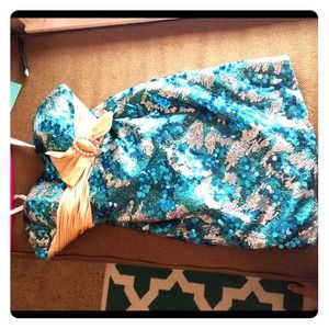 Beautiful teal & gold gown size 6 Camille prom