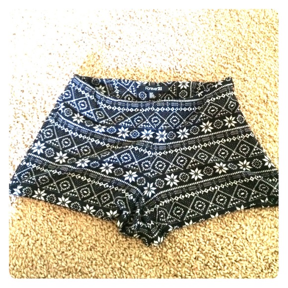 Shorts from forever 21 size small